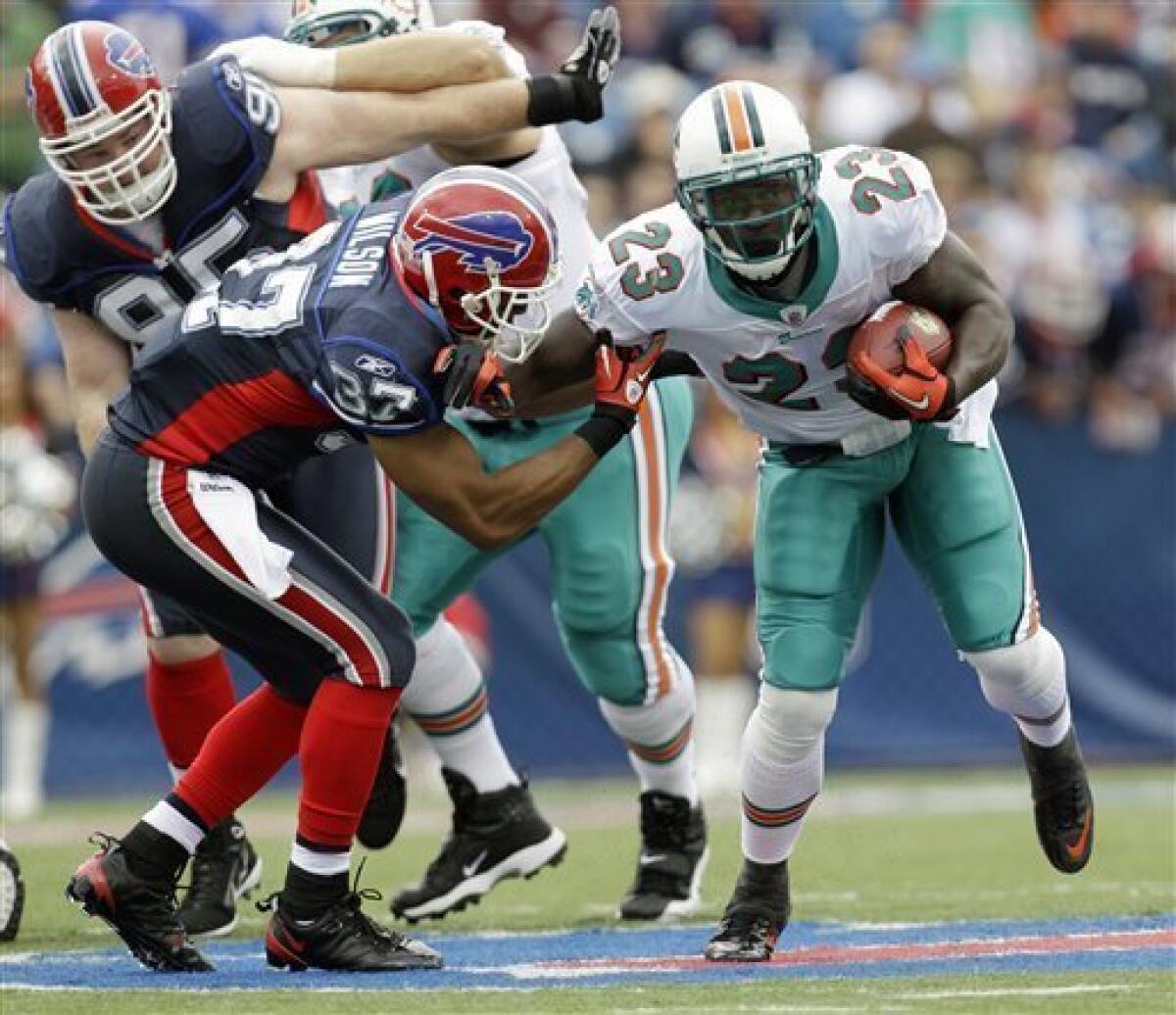 Dansby-led D leads Dolphins to beat Bills 15-10 - The San Diego