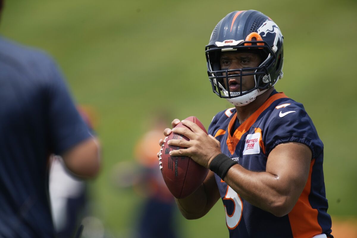 Broncos vagabond QB keeps football atop his busy to-do list - The San Diego  Union-Tribune