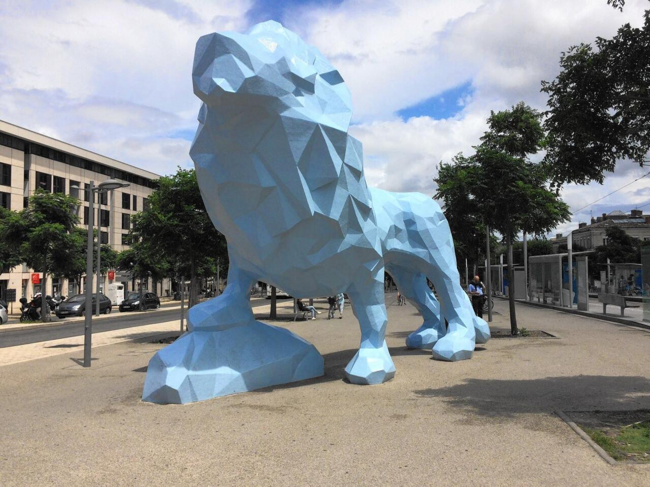 Lion art in Bordeaux