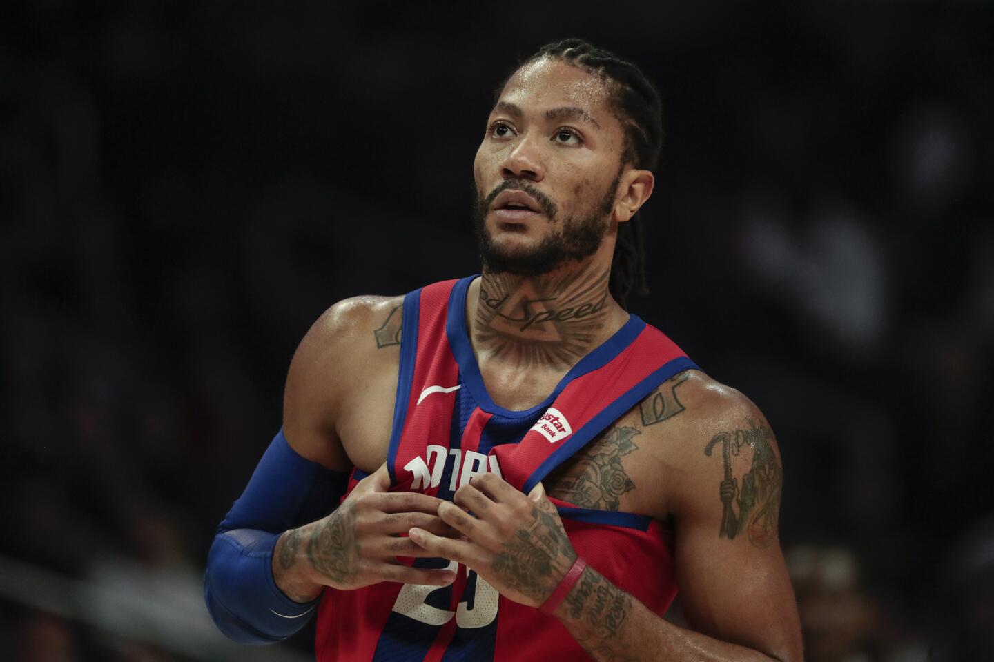Detroit Pistons guard Derrick Rose catches his breath during a loss to the Clippers.