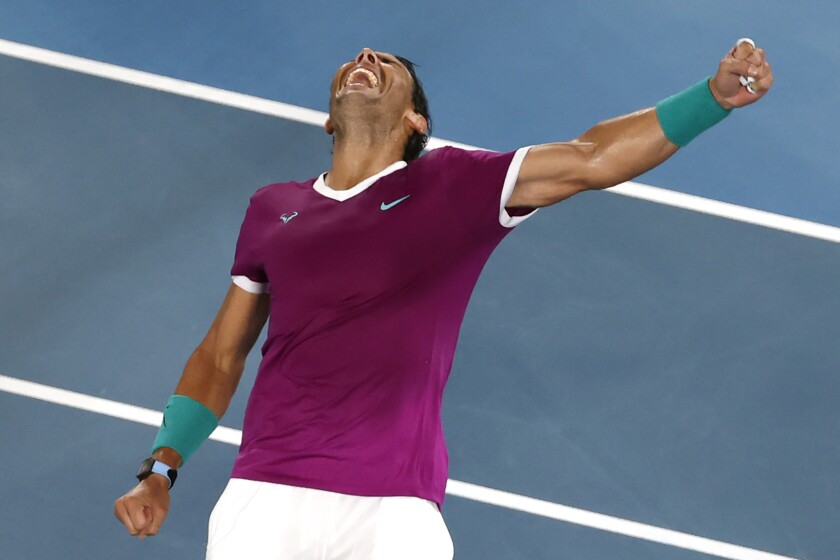 El tenista español Rafael Nadal celebra su victoria sobre el italiano Matteo Berrettini 