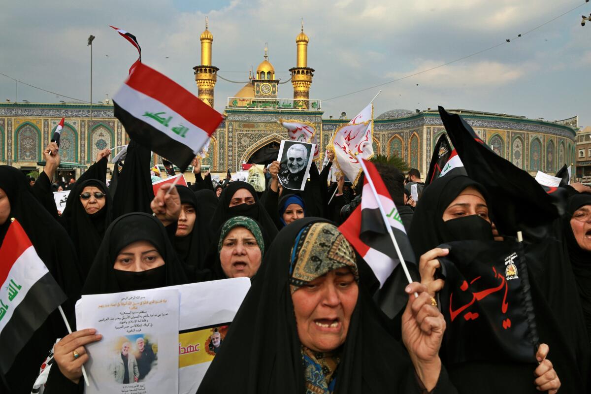 Shiite Muslims demonstrate