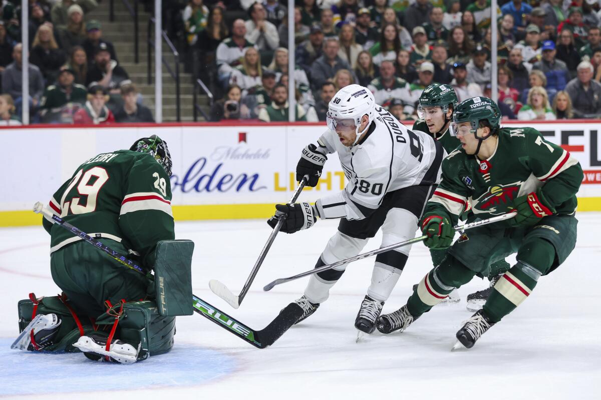 Minnesota Wild 2023 Stanley Cup Playoff Dueling Head to Head Puck