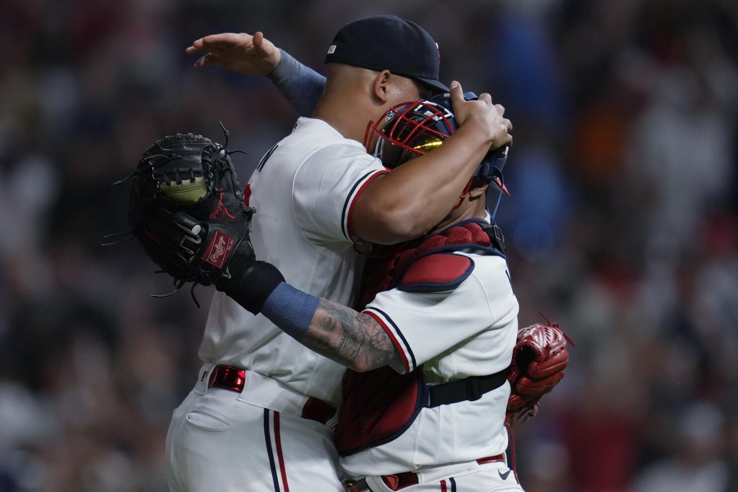What Can We Learn From the Playoff Catchers? - Twins - Twins Daily