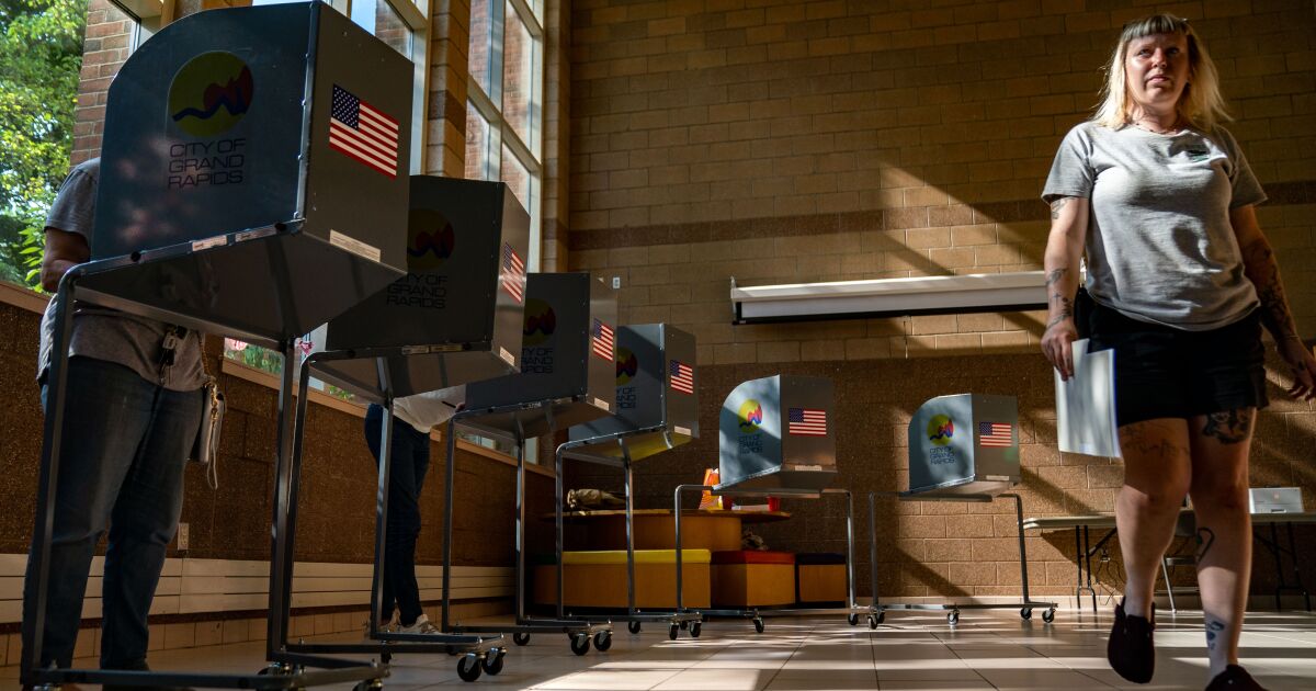 Election workers train for battle against conspiracy theories and misinformation before midterms Election workers train for battle against conspiracy theories and misinformation before midterms