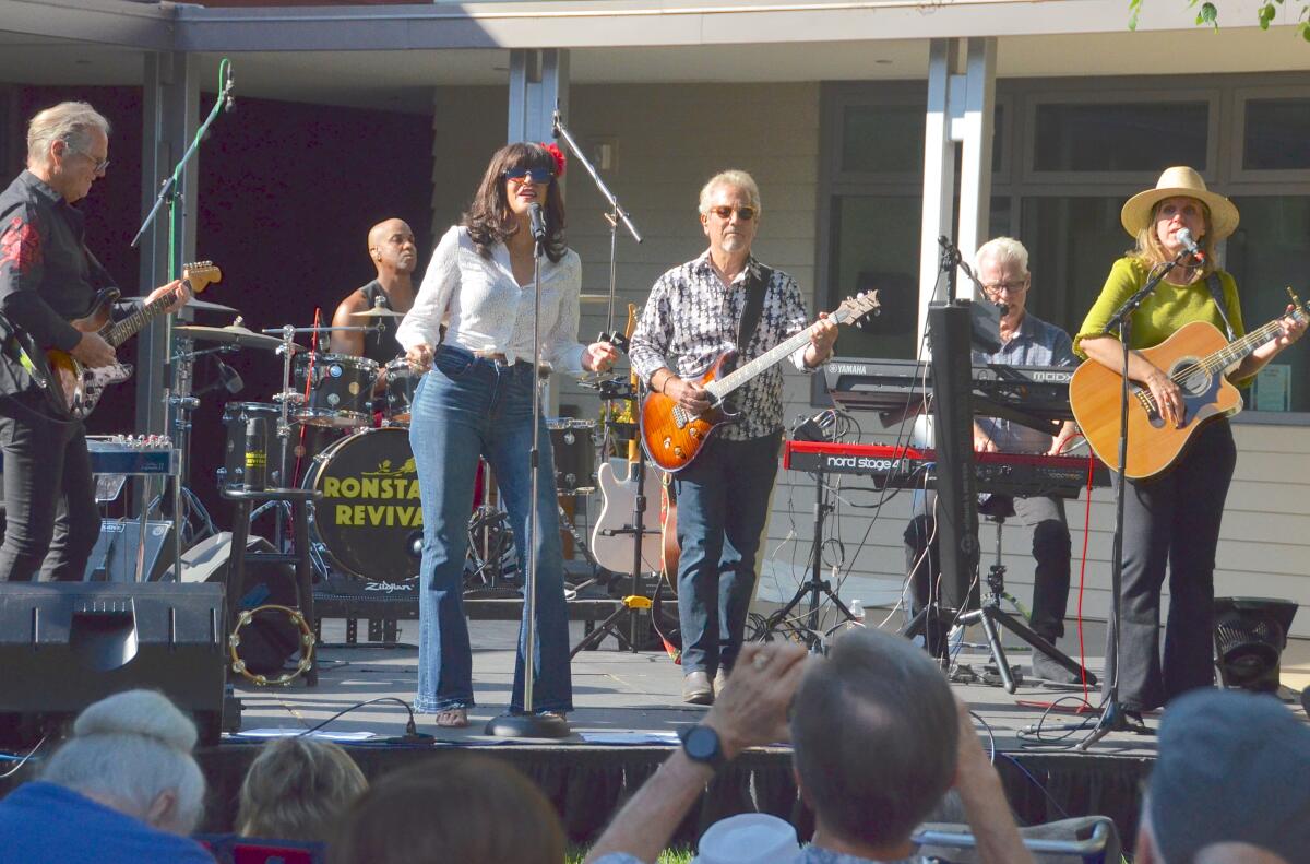 The Linda Ronstadt Revival concert drew 250 fans Friday night at OASIS Senior Center.