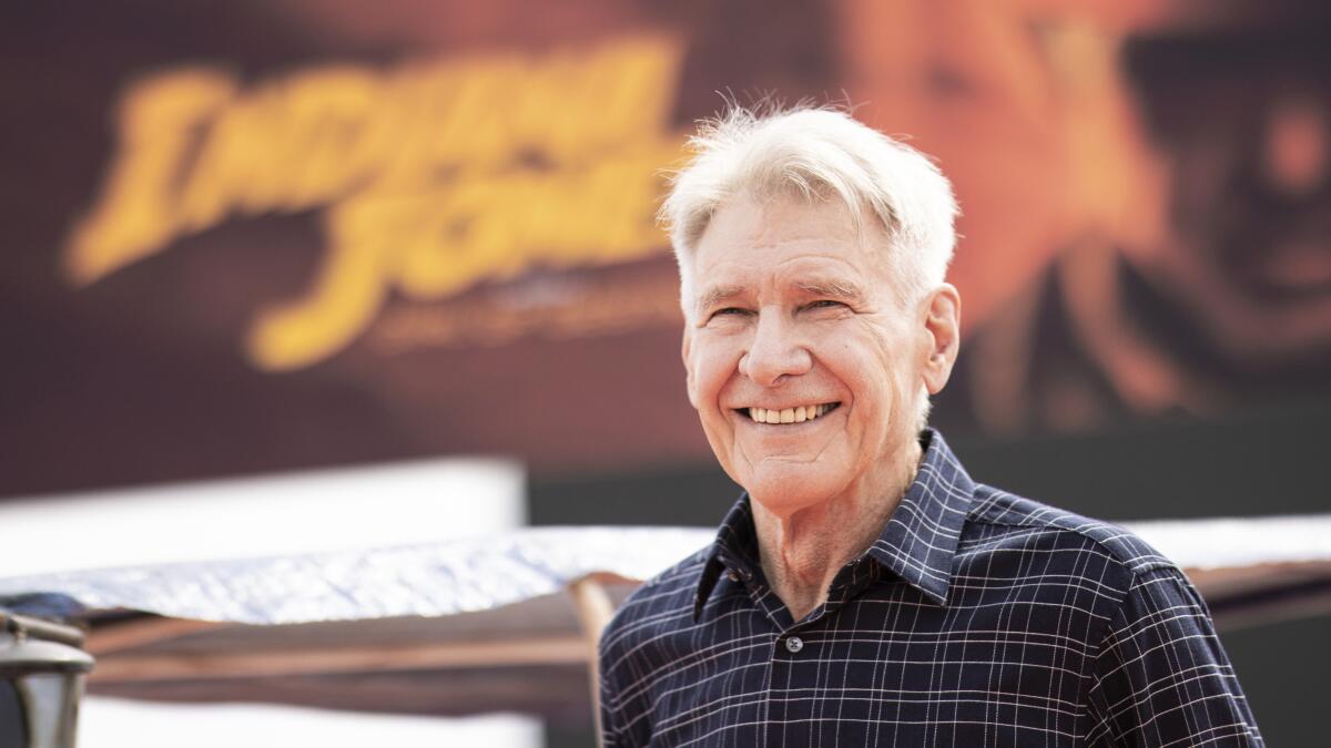 Harrison Ford defends 'Indiana Jones' de-aging: 'That is my face' - Los Angeles Times