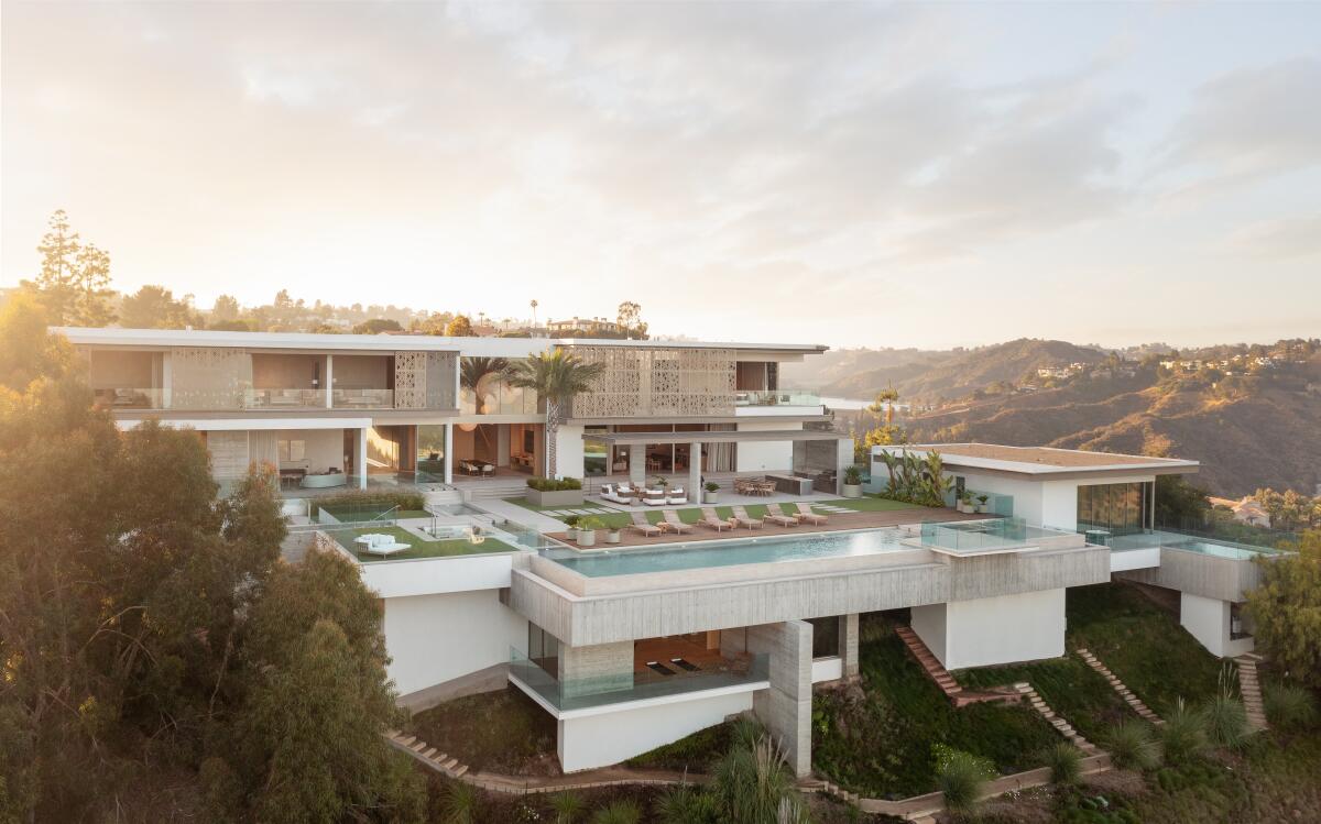 beverly hills modern mansions