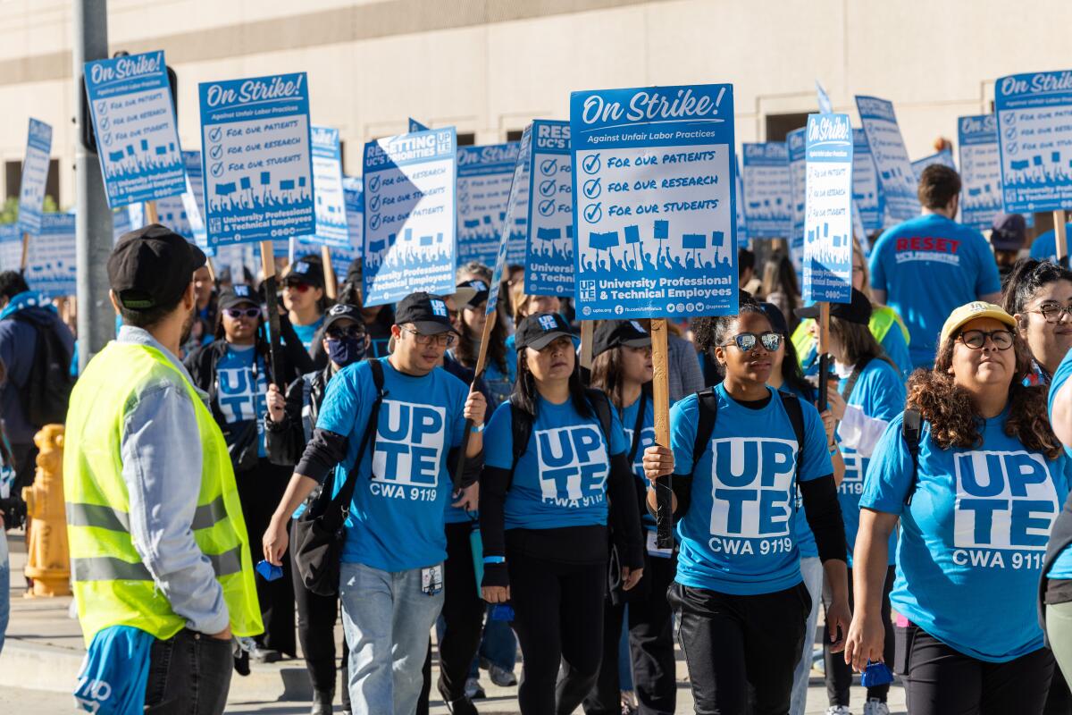 Thousands of UC healthcare and research employees go on strike - Los ...