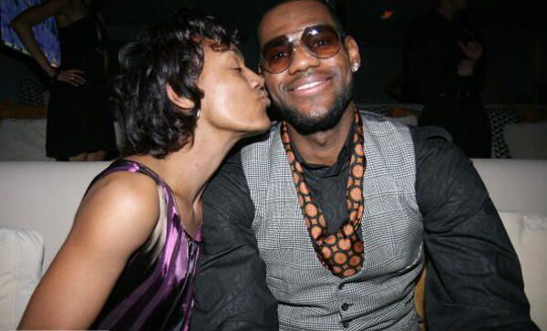 LeBron James celebrated his 23rd birthday with his mother, Gloria, at the 40/40 Club in Las Vegas