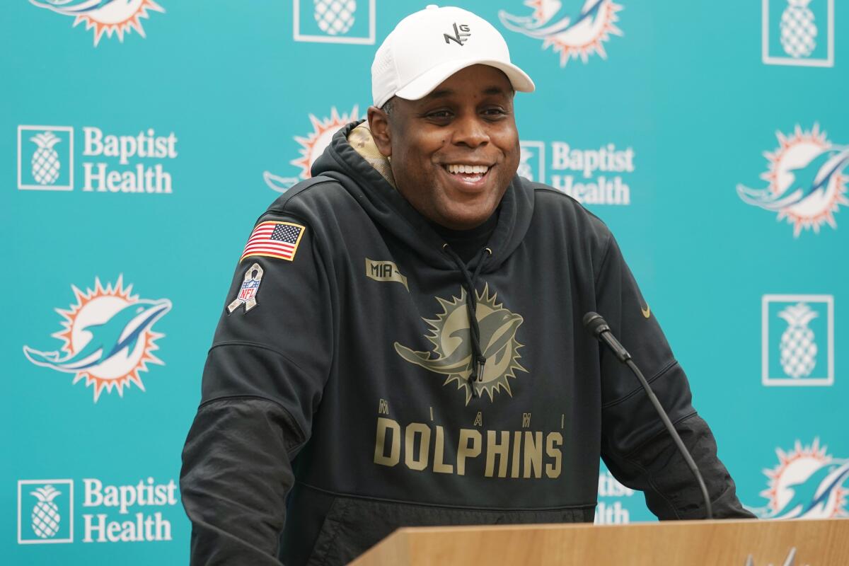 After landing Hill, the draft may be uneventful for Dolphins - The San  Diego Union-Tribune