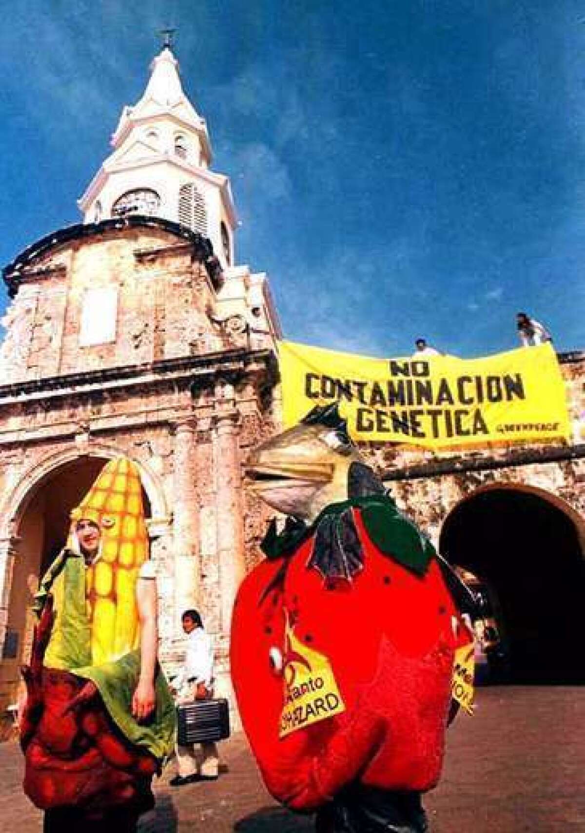 These people protesting in Colombia against genetically modified foods may think they're helping preserve the environment, but they're not, says former opponent/current supporter Mark Lynas.