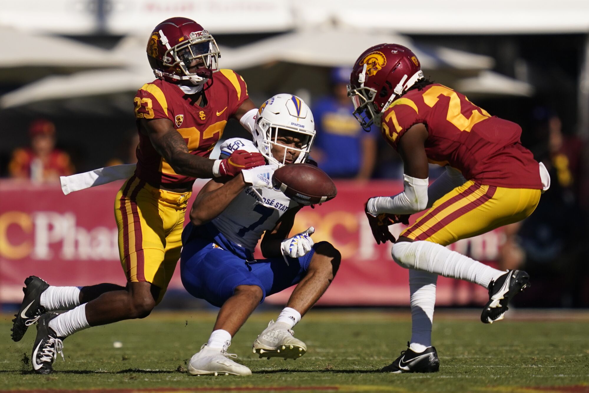 San Jose State wide receiver Charles Ross (7) can't hold on to a pass