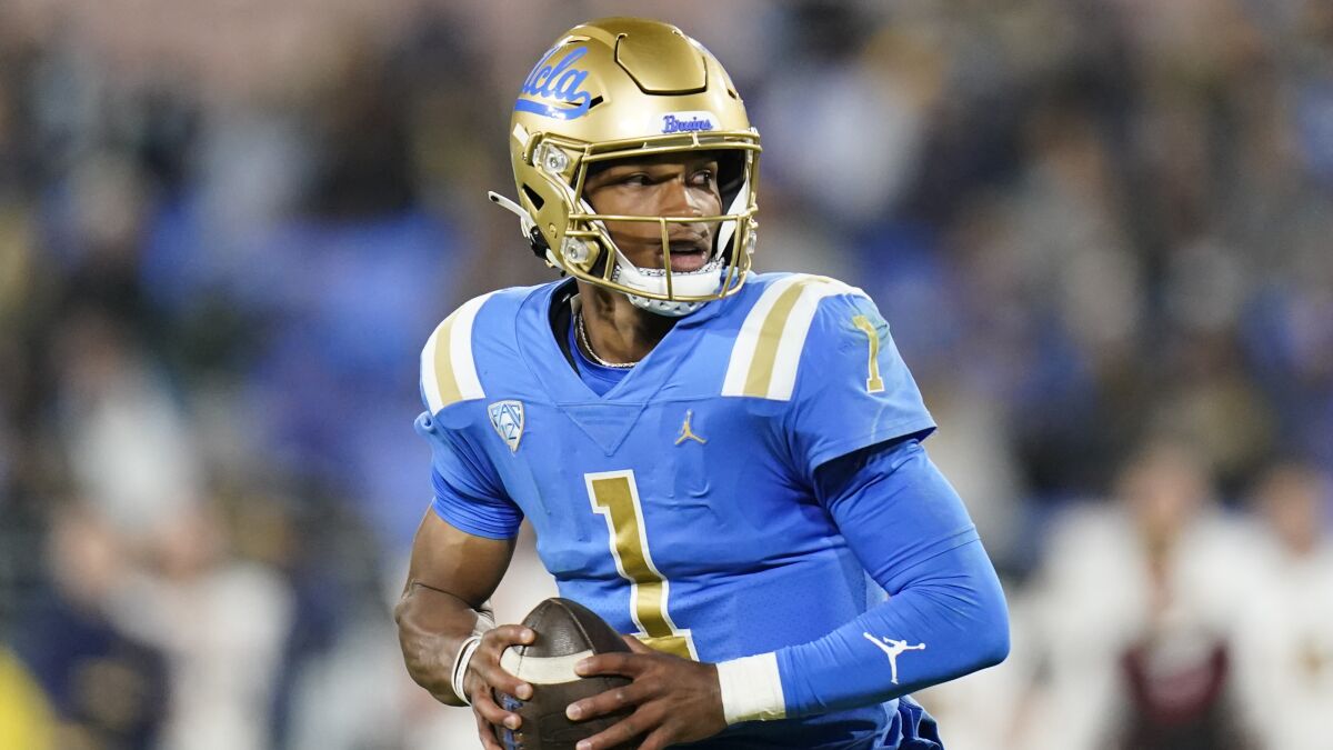 UCLA QB Dorian Thompson-Robinson back with Bruins for more - Los Angeles  Times