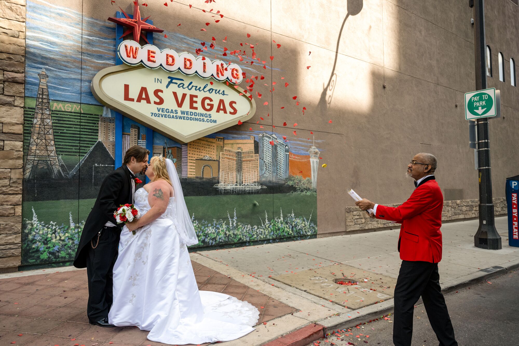 A couple renews vows in Las Vegas