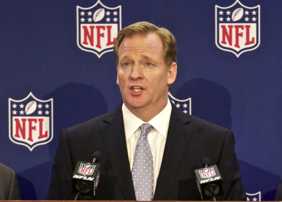NFL Commissioner Roger Goodell sent a memo to all 32 teams on Tuesday informing them that applications for relocation to Los Angeles in 2015 will not be accepted.