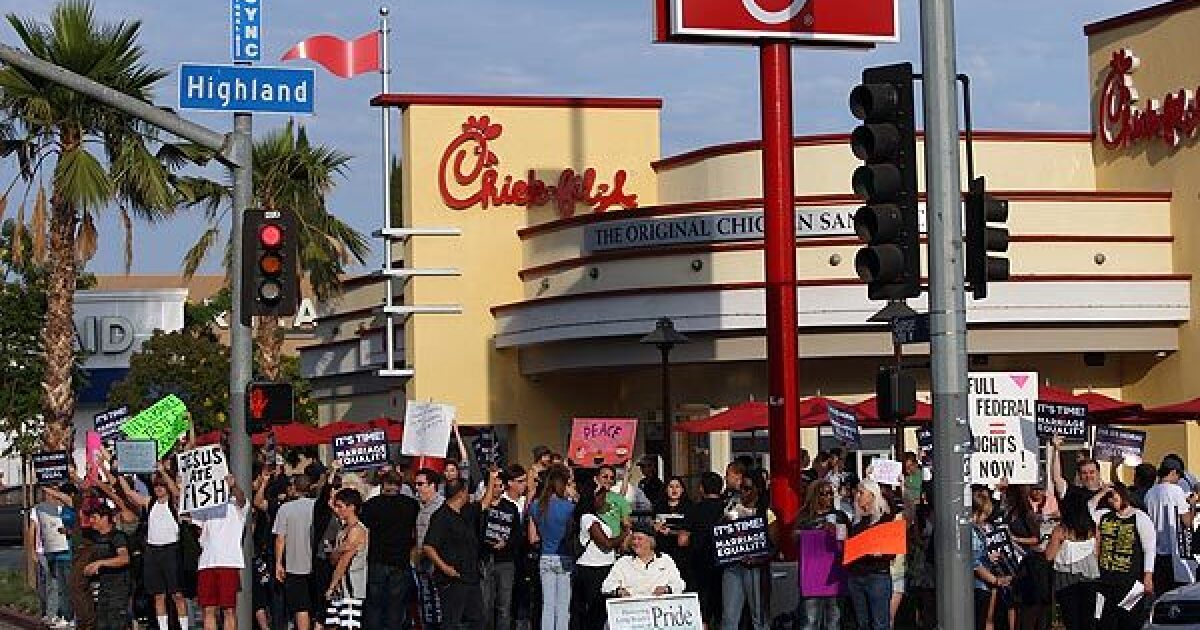 ChickfilA at center of controversy Los Angeles Times