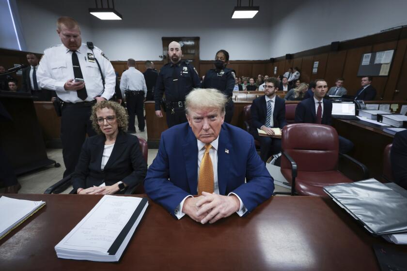 El expresidente estadounidense Donald Trump en el tribunal en Manhattan en la ciudad de Nueva York el 7 de mayo del 2024. (Win McNamee/Pool Photo via AP)