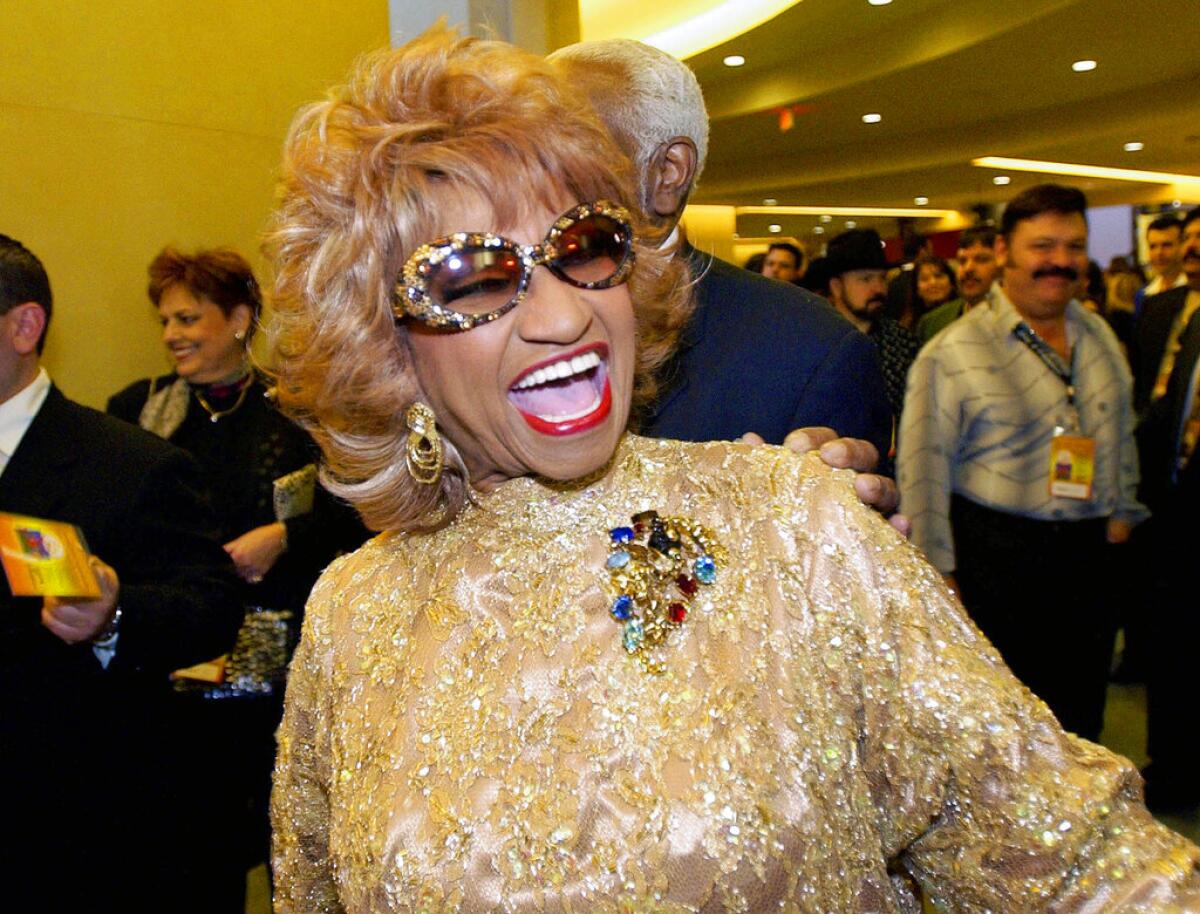 ARCHIVO.- Celia Cruz. (AP Photo/Kevork Djansezian, File)