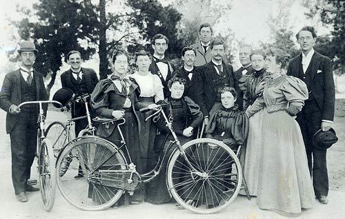 1890s: The bicycle was all the rage in Los Angeles, but bloomers had yet to be embraced by these coeds.