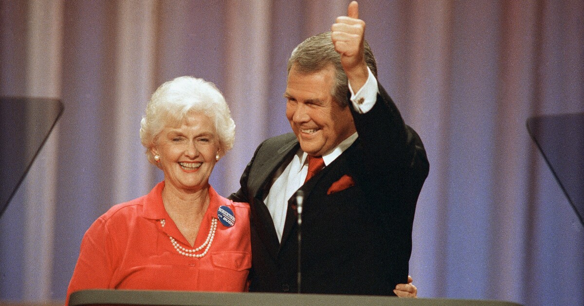 Dede Robertson, wife of televangelist and presidential candidate Pat Robertson, dies Dede Robertson, wife of televangelist and presidential candidate Pat Robertson, dies