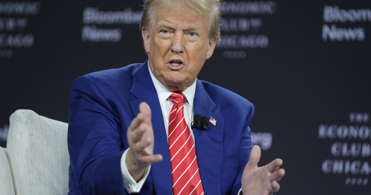 Trump, Putin'le konuştuğunu doğrulamadı ve 6 Ocak'ta 'sevgi ve barış' olduğunu söyledi