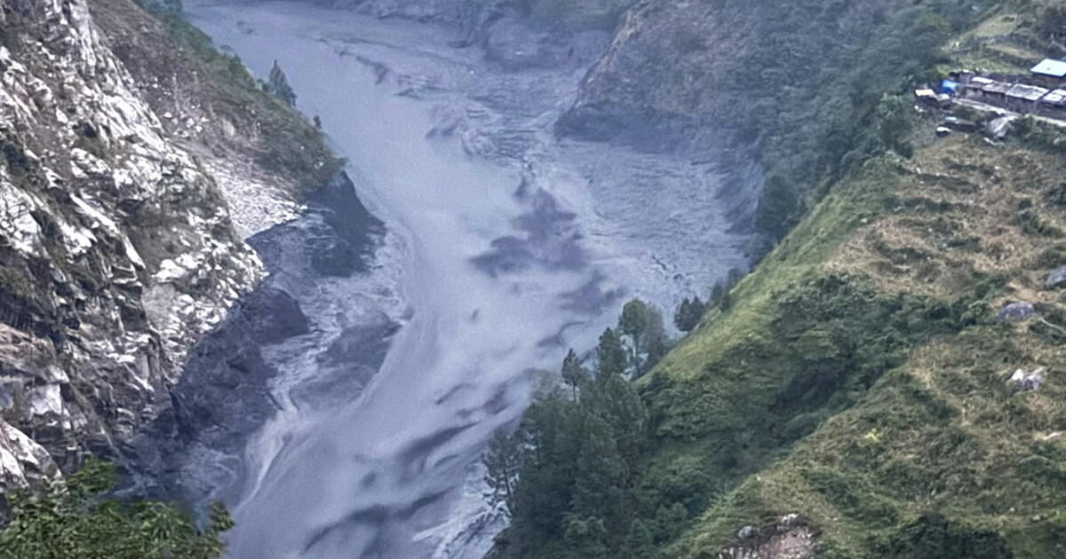 Villages evacuated as flash flood from Budhi Gandaki River hits northern Nepal - BERITAJA