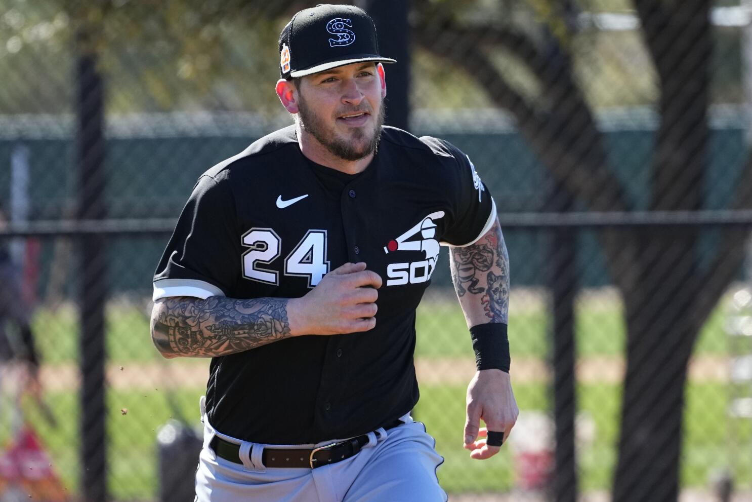 White Sox catcher Yasmani Grandal pushes back on accusations team