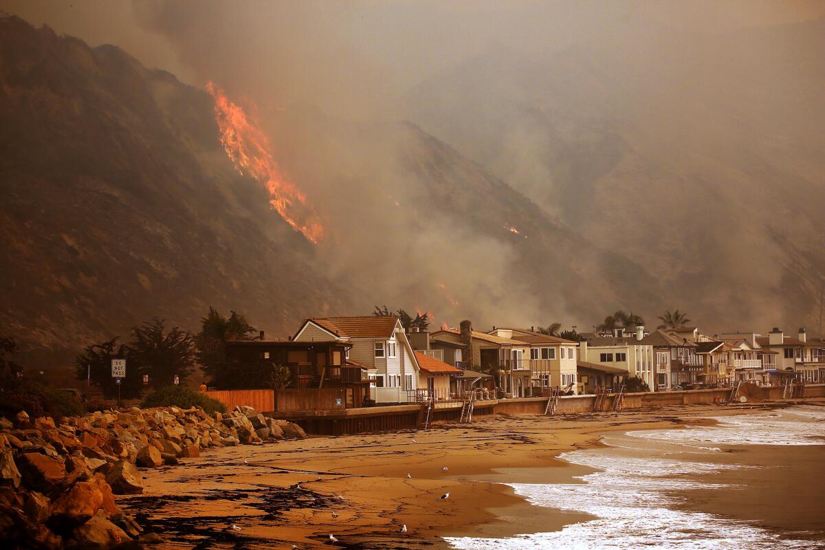 Homes between Solimar and Faria beaches north of Ventura as the Thomas fire burns near the 101 Freeway.