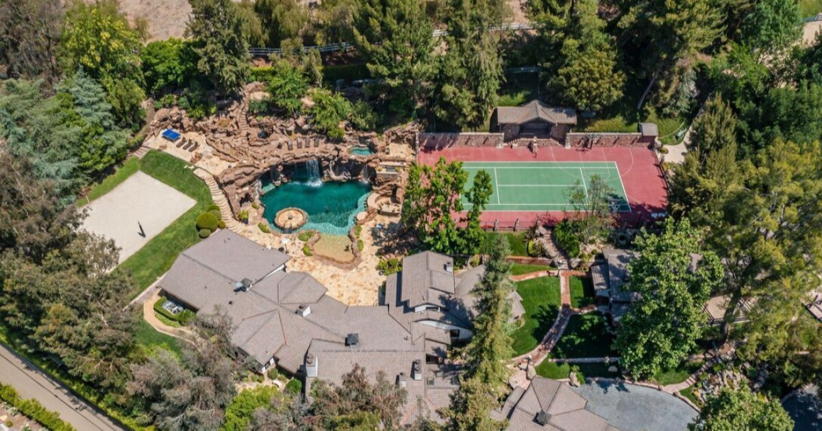Drake’s party compound, the ‘Yolo Estate,’ sells for $12 million