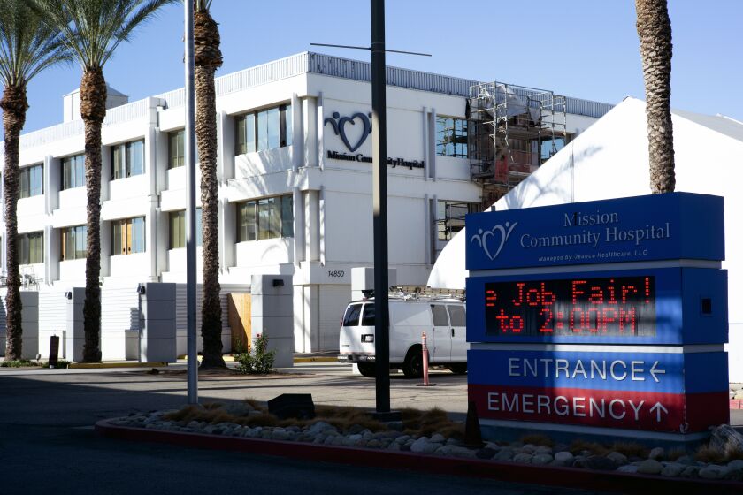 El hospital Mission Community Hospital en Panorama City, en Los Ángeles, el 20 de septiembre del 2022. (Foto AP/Richard Vogel)