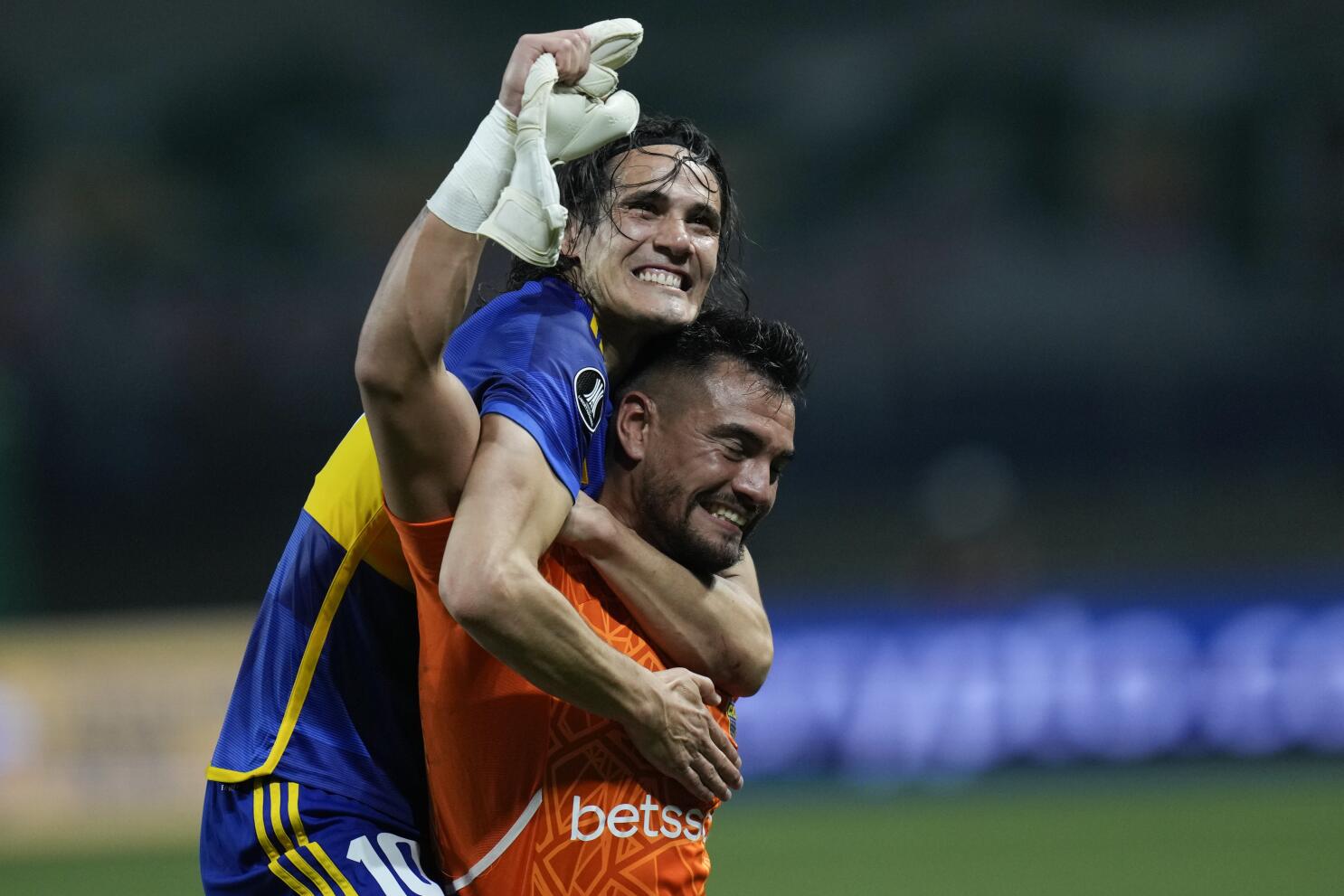 B/R Football on X: Boca Juniors reached the Copa Libertadores final last  night after beating Palmeiras on penalties, with Edinson Cavani scoring and  Marcos Rojo sent off 💥 They'll face Fluminense on