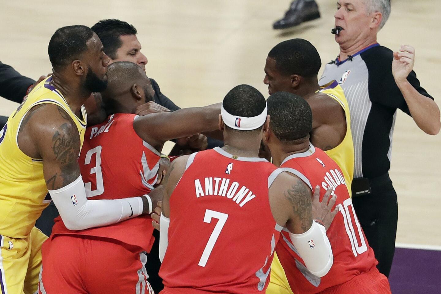 Did LeBron James disrespect James Harden at All-Star Weekend?