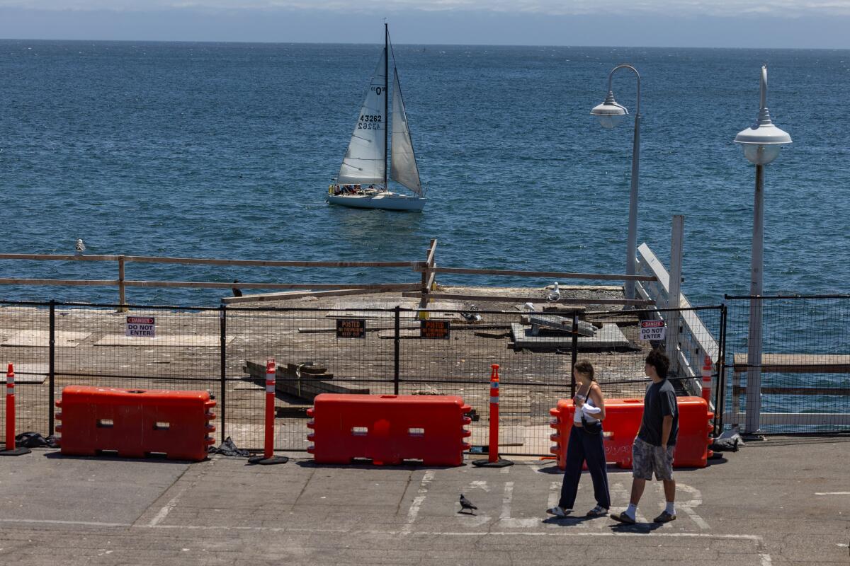 The Santa Cruz Wharf