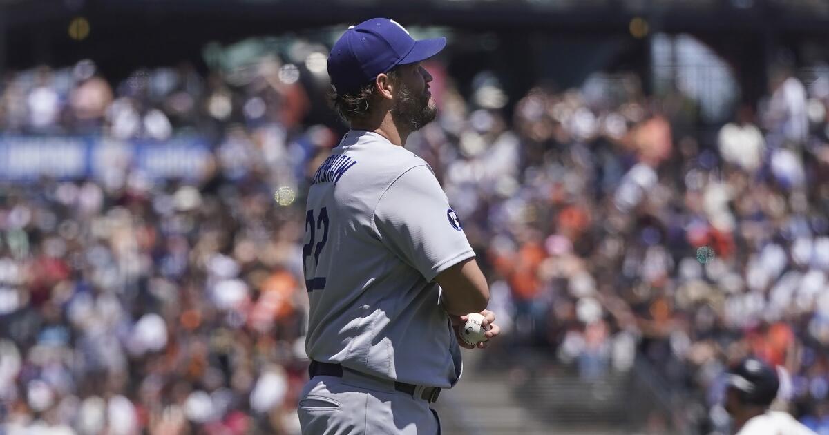 Dodgers' Clayton Kershaw lifted after seven perfect innings - Los Angeles  Times
