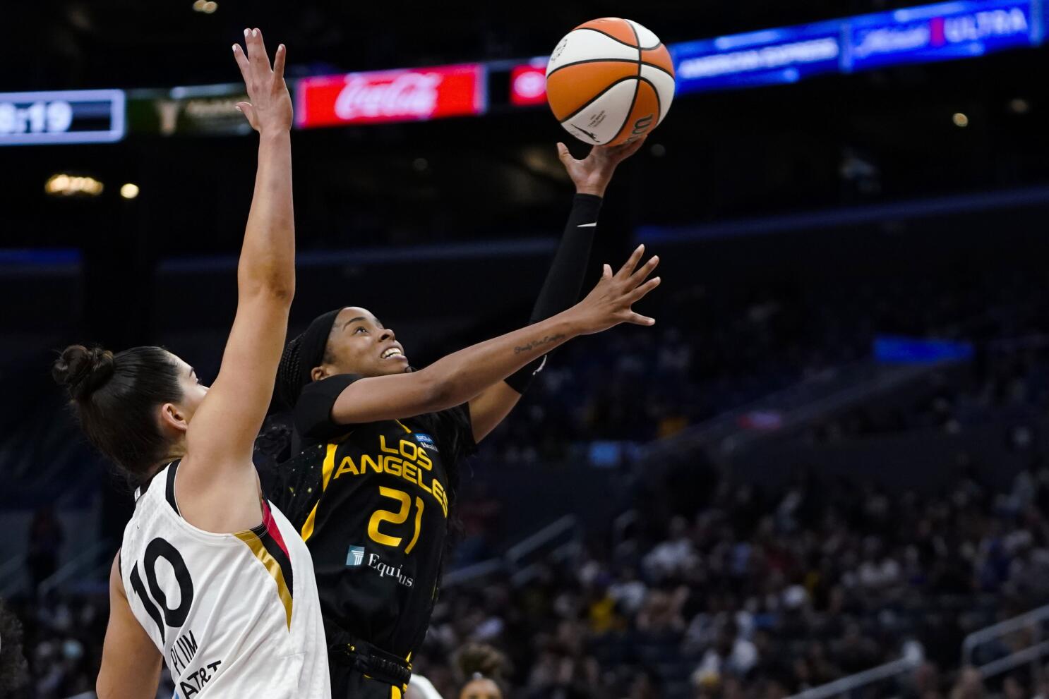 Chiney Ogwumike (13 Los Angeles Sparks) attempts a layup during the WNBA  basketball game between the Chicago Sky and Los Angeles Sparks on Friday  May 6th, 2022 at Wintrust Arena, Chicago, USA. (