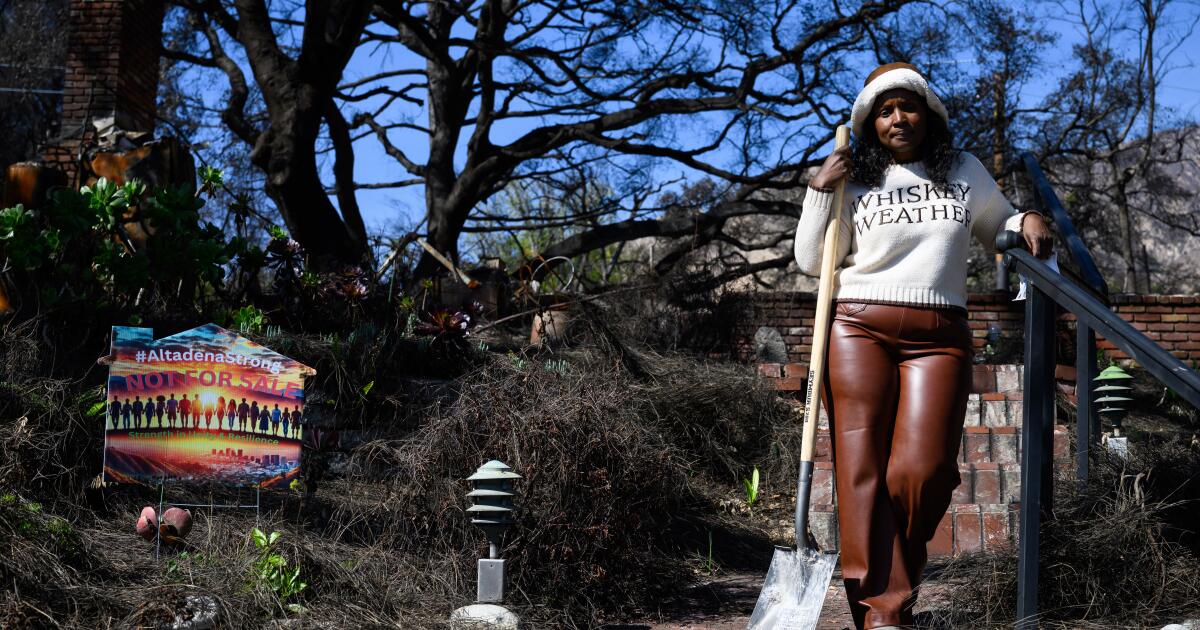 Altadena residents are eager to learn how to rebuild the fire Altadena residents are eager to learn how to rebuild the fire