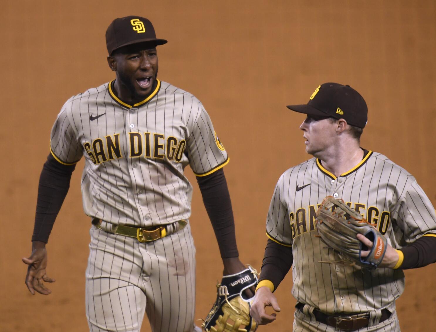 Padres enjoy 2nd straight big offensive game, blast Nationals