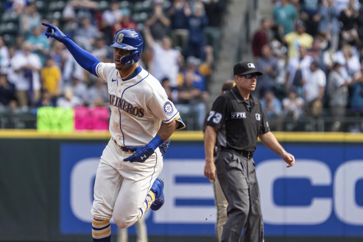 Rangers Corey Seager tied with Mariners Julio Rodriguez in Home