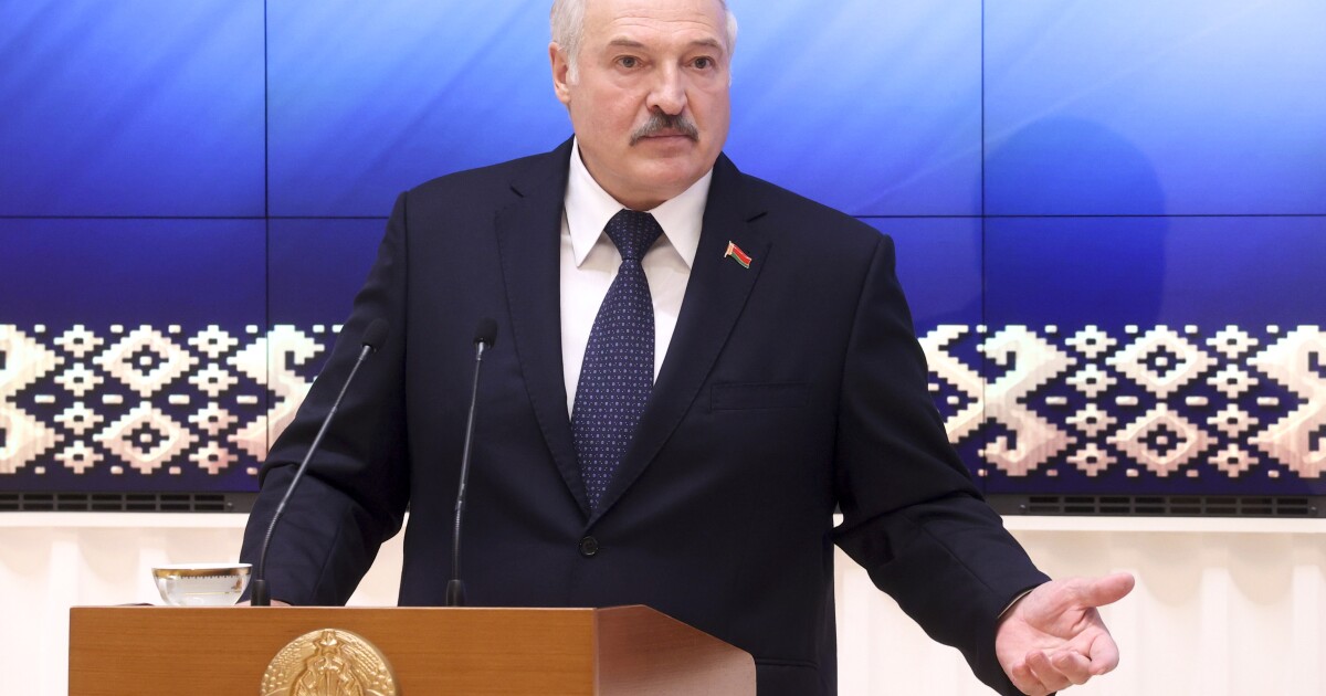 Baltarusijos lyderis pasirengęs „prireikus“ pakviesti Rusijos karius