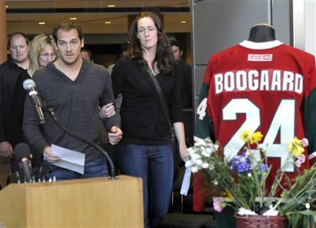 New York Rangers winger Derek Boogaard dead at 28 - The Hockey News