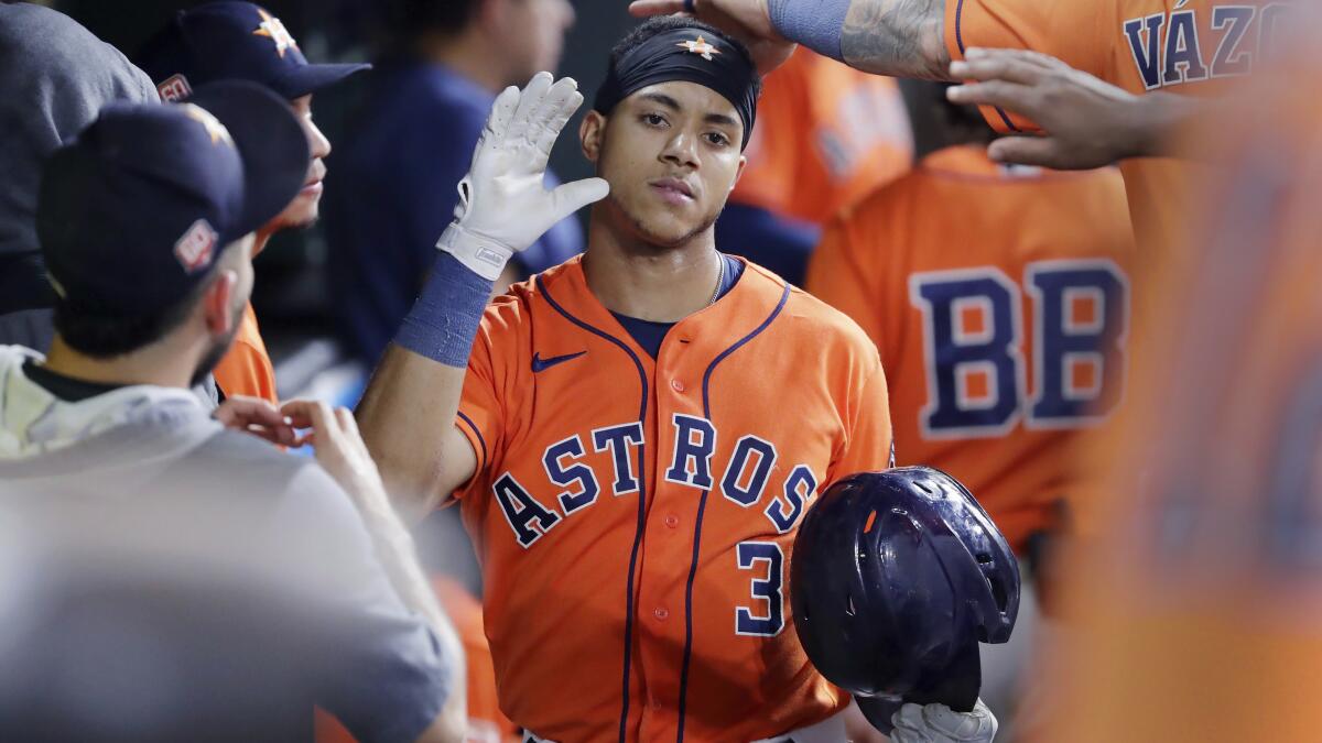 Peña, McCormick homer to lead Astros over Angels 4-3