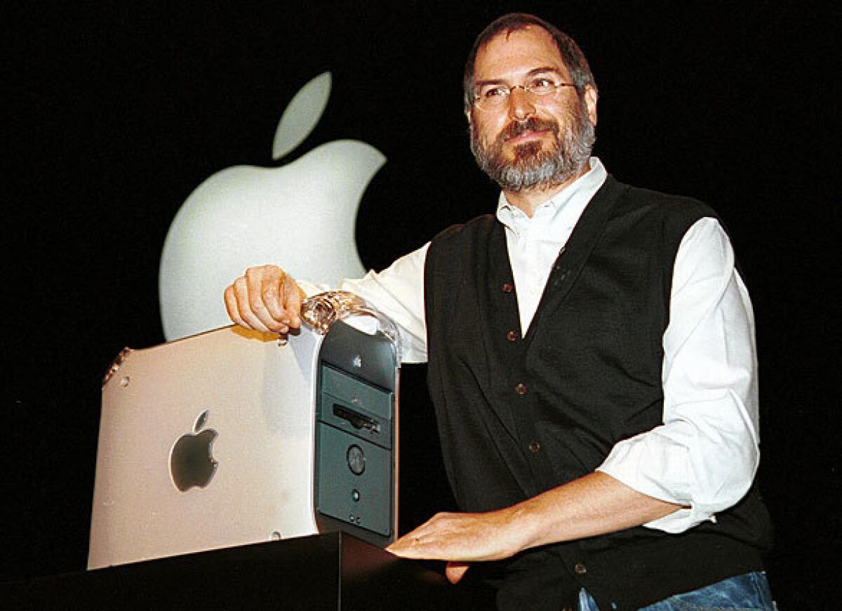 Jobs introduces the Power Mac G4 computer during his keynote address at Seybold in San Francisco. He presented it as the fastest personal computer in history, saying it was up to 200% faster than the fastest Pentium III-based PCs.