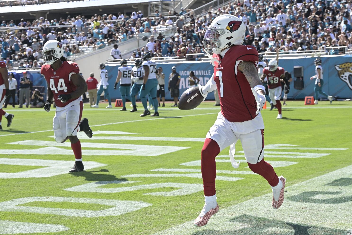 Jimmy Garoppolo looks sharp in his Raiders debut, and Vegas beats the Rams  34-17