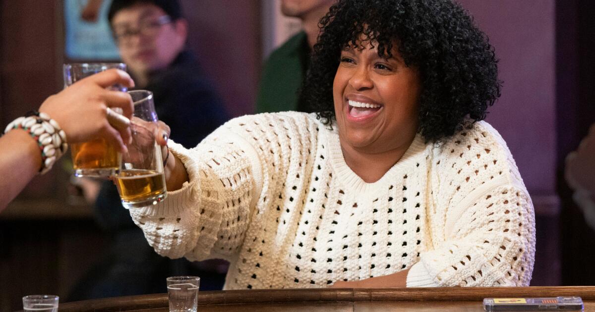 Review: In 'How to Die Alone,' Natasha Rothwell is a woman seeking self-acceptance