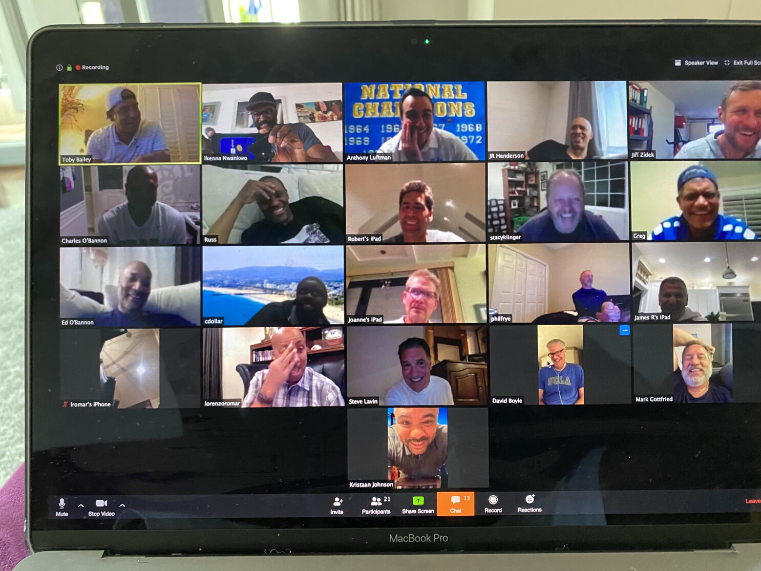Ucla S 1995 Championship Team Goes Virtual For Its 25 Year Reunion