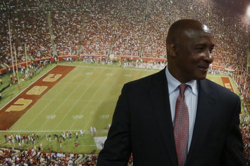 LOS ANGELES, CA., APRIL 14, 2016: USC introduces Lynn Swann as the school's new Athletic Director during a morning meeting in the John McKay Center on campus April 14, 2016 (Mark Boster / Los Angeles Times ).