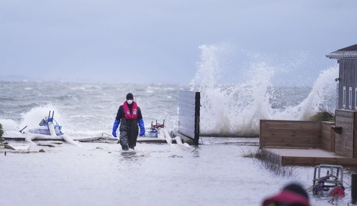 El norte de Europa se alista para vientos huracanados e inundaciones