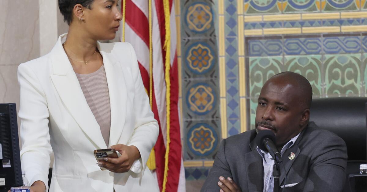 L.A. Metropolis Council president strikes to delay full Olympic wage enhance L.A. Metropolis Council president strikes to delay full Olympic wage enhance