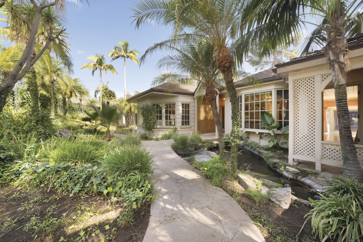 Hot Property Youtuber Logan Paul Buys Timothy Leary S Onetime Lsd Ranch Los Angeles Times